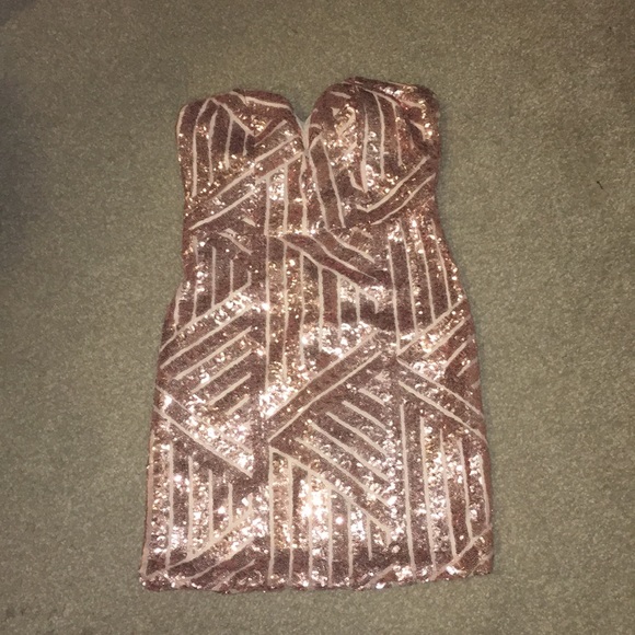 Charlotte Russe Dresses & Skirts - The perfect party dress 👗